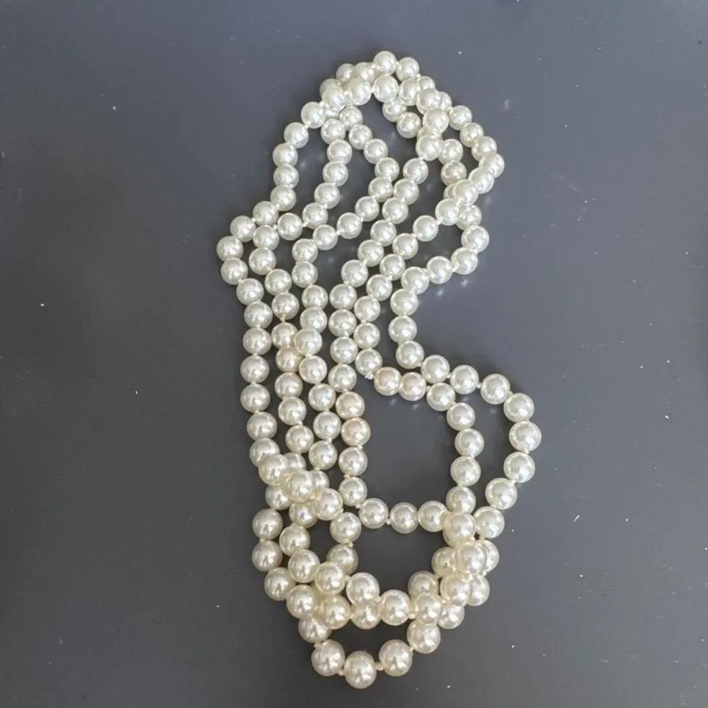 Unbranded Women's White and Cream Jewellery